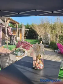 cabane insolite avec piscine et spa dans un cadre zen - Image 3