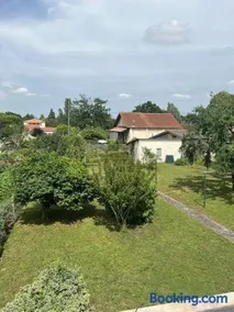 Jolie maison individuelle de Village avec Jardin - Image 5