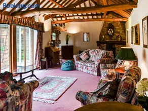 Lodge Farm Barn - Image 3