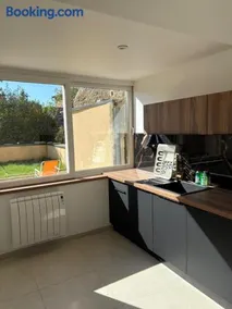 Charmante maison de pierre rénovée a 5min de Charleville-Mézières - Image 1