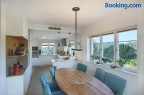 Homestay Villa Estrella - Costa Brava - Image 3