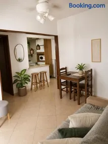 TOP 1 QUARTO com ESTACIONAMENTO em Condomínio com VISTA INCRIVEL - PORTARIA 24h, PISCINA, Sauna e Parquinho Infantil - Apartamento com Ar condicionado, Smart TV, Wi-Fi, Cozinha Completa, NETFLIX, Entre o MAR e a LAGOA, CUSTO BENEFICIO - Image 3