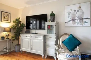 Camellia Cottage - Image 2