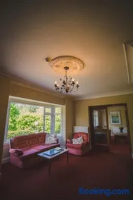 Diamond Hill Country House - Image 3