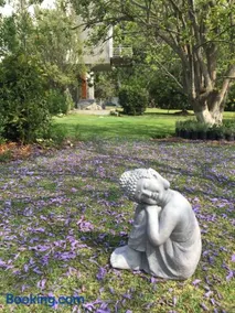 Zen Home & Garden House - Image 2