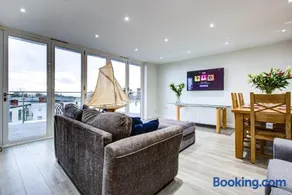 leigh Penthouse Apartment - Image 1