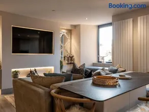 Arran Shores Luxury Shorefront Apartment 2 - Image 2