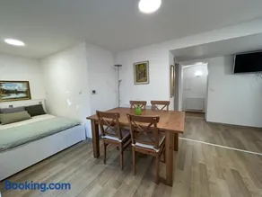 Stromořadní 17 - Image 3