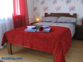 Gratarre Apartment - Image 3
