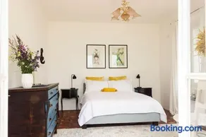 Lovenest: romantic apartment overlooking the lake - Image 1