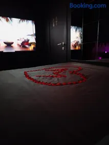 Suite love Jacuzzi - Image 1