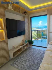 Design e Vista Deslumbrante: Flat em Buraquinho - Image 1