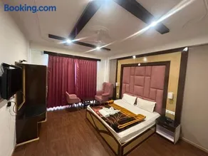Hotel Aurelius Grand - Image 5
