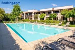 Apartment mit Pool, Garten und Terrasse - Image 1