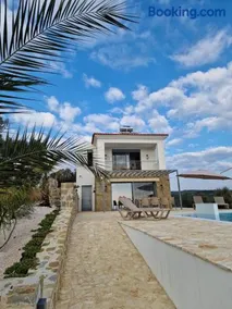 Seeview Villa and Mountain view - Image 1