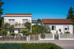 Pathos Guest House - Image 2