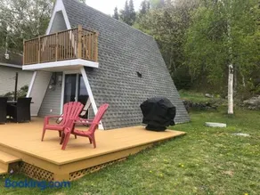 Chalet Le Pointu - St-Lawrence River View - Image 2