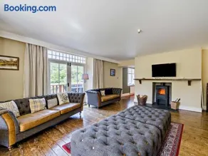 8 Bed in Ambleside oc-sz226 - Image 4