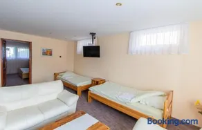 Déli Terasz B Apartman Free parking, self-check-in anytime - Image 3