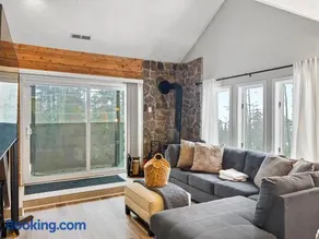 Cedar Village C107 - Image 4