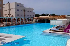 Jacaranda Studios, Es Canar - Image 1