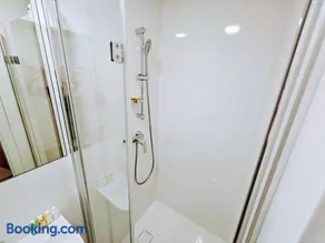 LIVE-INN PRAGUE DELUXE SUITE FOR 1-4 GUESTS, 20 Mins to center, Lift, Gym, Reception, Parking, Roof Terrace, Game & Party - Image 2