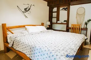 El Gato Rojas Surf Hostel - Image 3