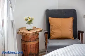 Aura's Guest House - Image 4