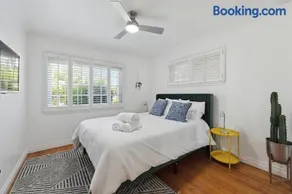 Heated Pool Oasis Close to Attractions - Image 5
