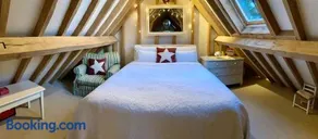 Luxurious Country Barn - Image 4
