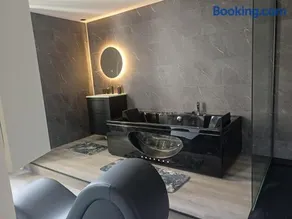 Blk Passion Room - Image 5