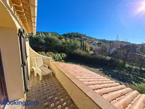 Tourtour, chambre avec vue, confort et calme - Image 3