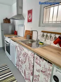 Anastasia, downtown village house - Image 4