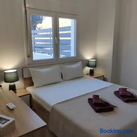 Mare Monte Luxury Apartments 4 - Image 1