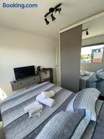Fla House - Image 2