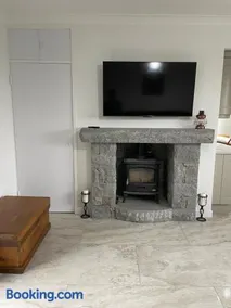 Blaines Hill Farm Cottage with Hot Tub - Image 3