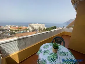 Apartamento en Los Gigantes, Tenerife - Image 2