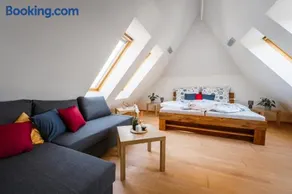 Apartmán ve vile - Image 1
