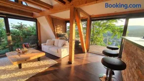 Modern cottage, views and a jacuzzi - Image 1