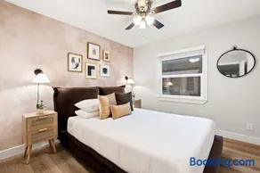 Updated Historic Suite with Queen Bed and Kitchen - Image 2