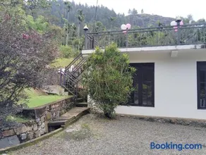 Knuckles Range Bungalow - Image 3