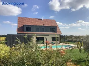 Superbe Villa Jacuzzi & Piscine au cœur des vignes - Image 3