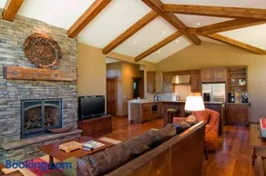 34 Caldera Cabin - Image 4