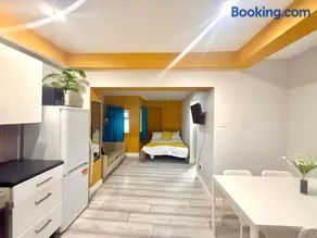 Kings Cross Guest House - Image 1