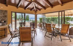 Awesome Apartment In Moscenicka Draga - Image 3
