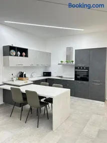 Mongibello Apartment - Image 2