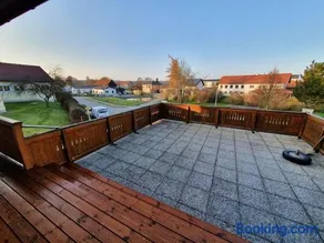 Modern 83 sqm apartment with large terrace - Image 3