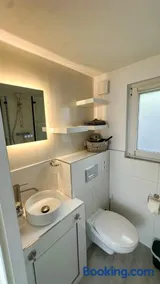 KüstenNest gepflegte großzügige Ferienwohnung Nähe Ostsee mit Garten - Image 2