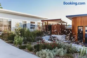 Hollyberry House - Image 5