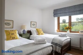 Stylish pet-friendly converted chapel on Exmoor - Image 5